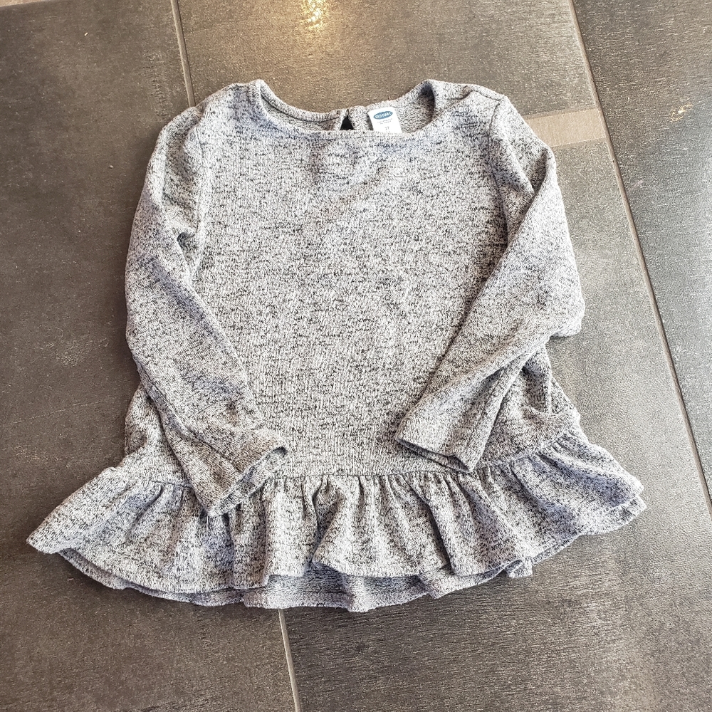 Old Navy 2T Peplum Heather Grey top.  Super soft